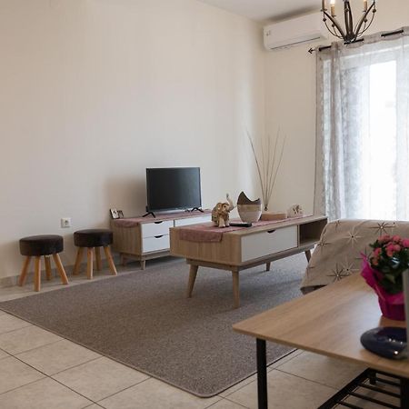 Despoina'S Lovely Apartment 纳夫普利翁 外观 照片